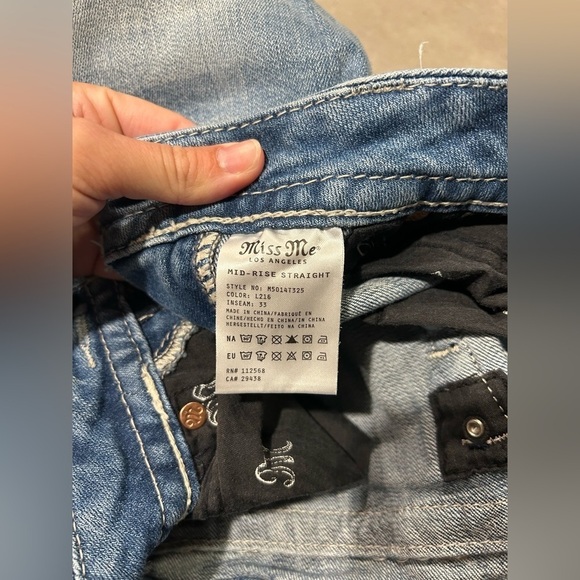 Miss Me Jeans Mid Rise Straight 27 Medium Wash Rhinestones Sparkle Butto… - Picture 4 of 14